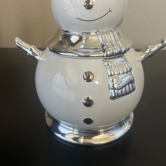 Slatkin & Co. 2008 Evergreen Snowman Candle. NWT - Picture 5 of 9